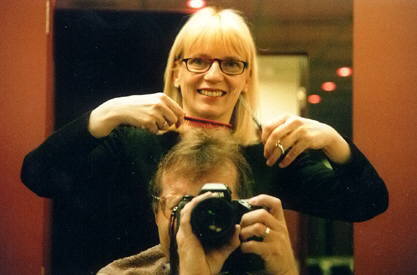Pirkko cuts Klaus' hair